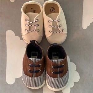 Crib shoes 3-6 and 6-12